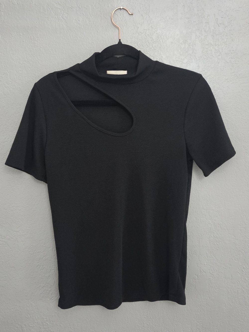 Willow Black Short Sleeve Cutout Mock Neck Tee